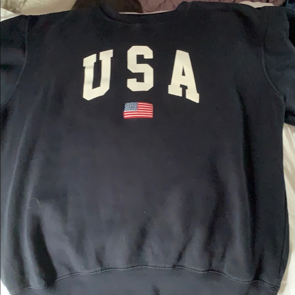 BRANDY MELVILLE USA CREWNECK
